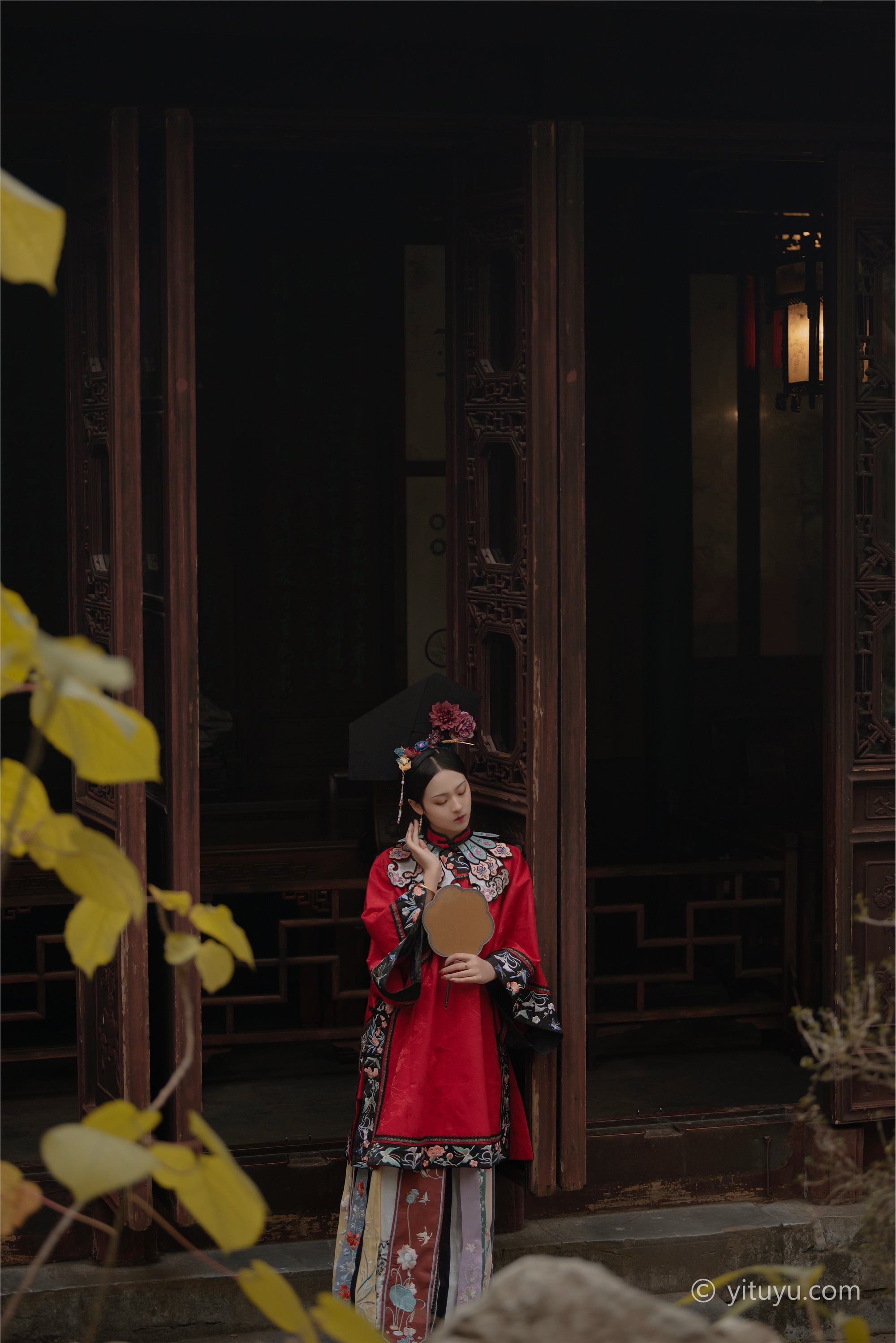 YITUYU艺图语 2021.08.10 晚秋 苏苏